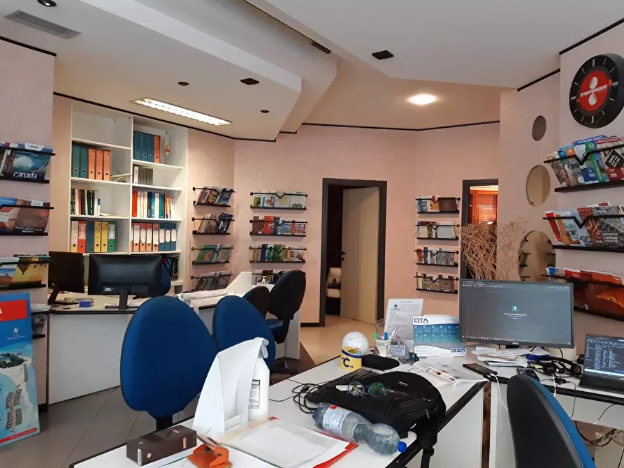 Immagine 3 di Ufficio in vendita  a Fucecchio