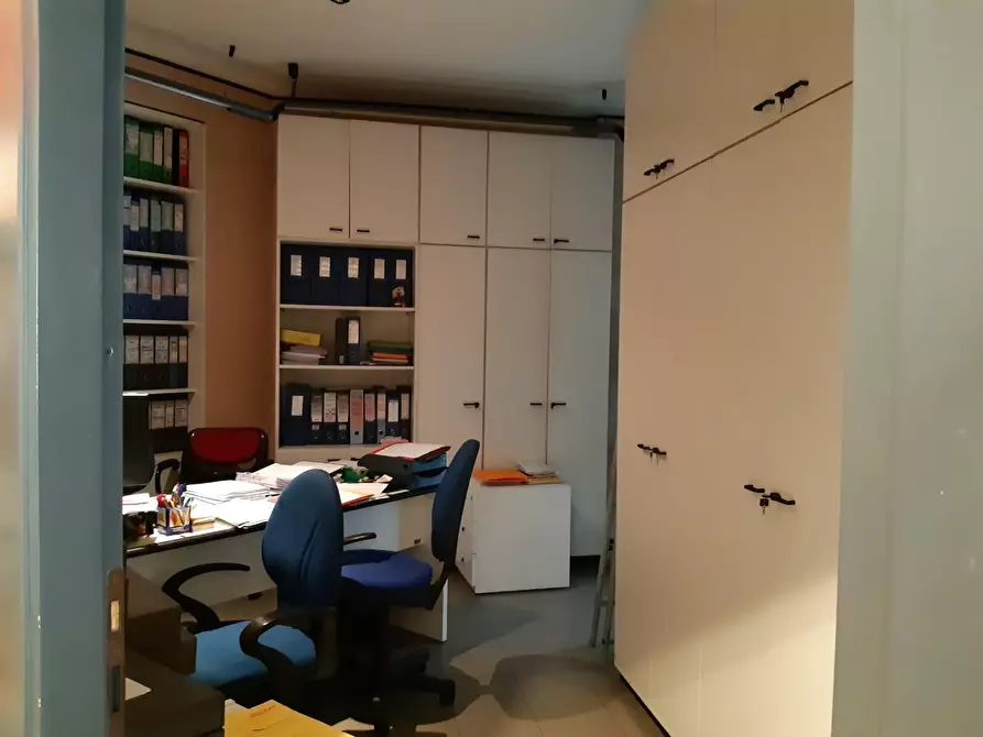 Immagine 4 di Ufficio in vendita  a Fucecchio