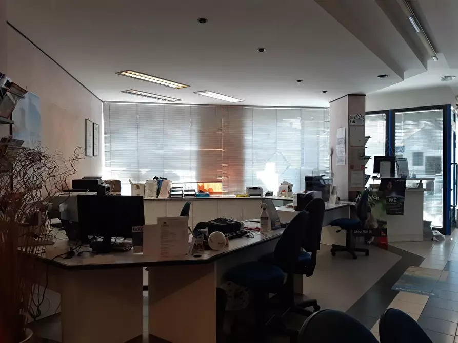 Immagine 2 di Ufficio in vendita  a Fucecchio