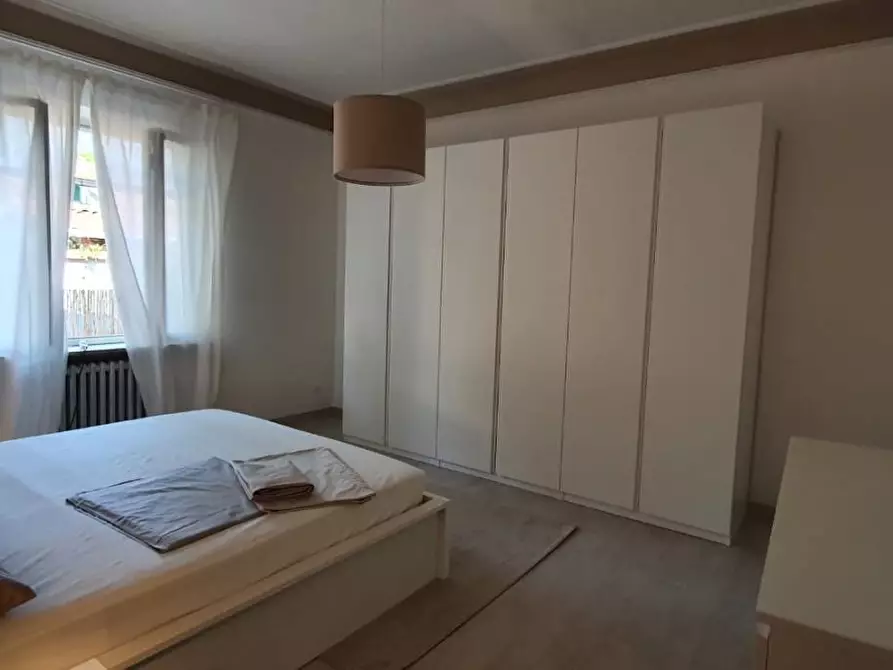 Immagine 8 di Appartamento in affitto  a Montignoso