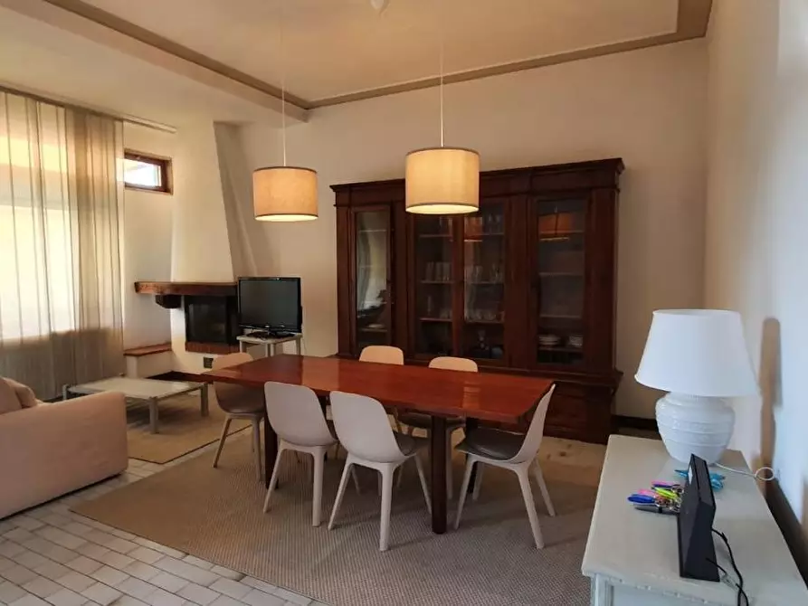 Immagine 3 di Appartamento in affitto  a Montignoso