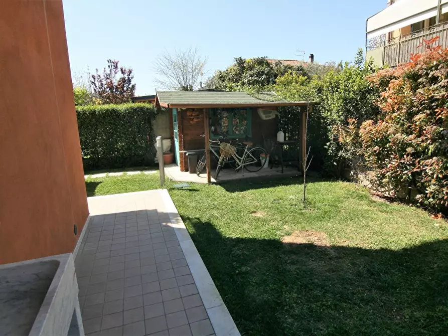 Immagine 27 di Appartamento in vendita  a Carrara