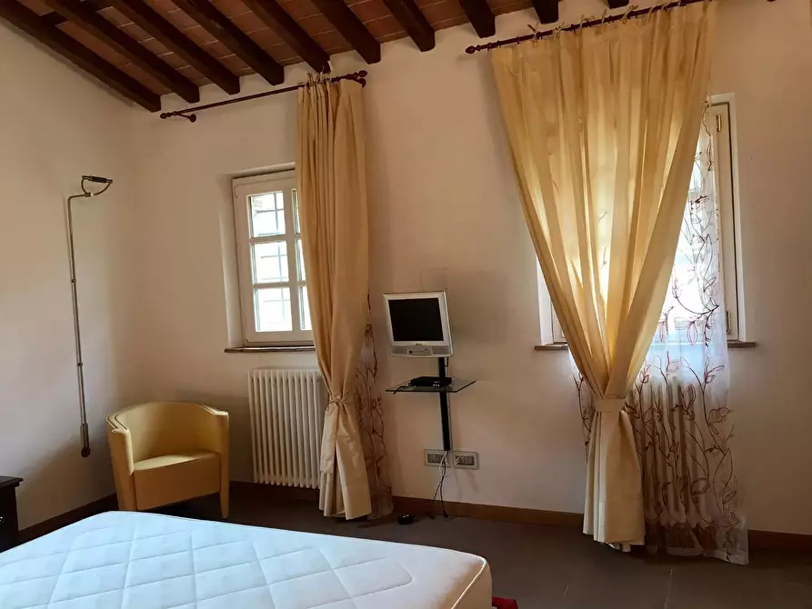 Immagine 19 di Rustico / casale in vendita  a Camaiore