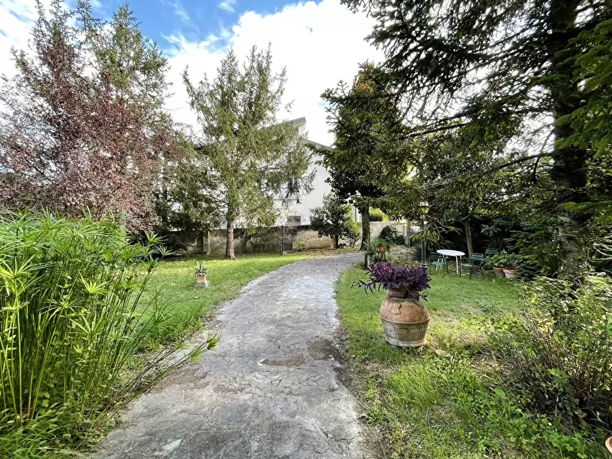 Immagine 9 di Palazzo in vendita  a San Miniato