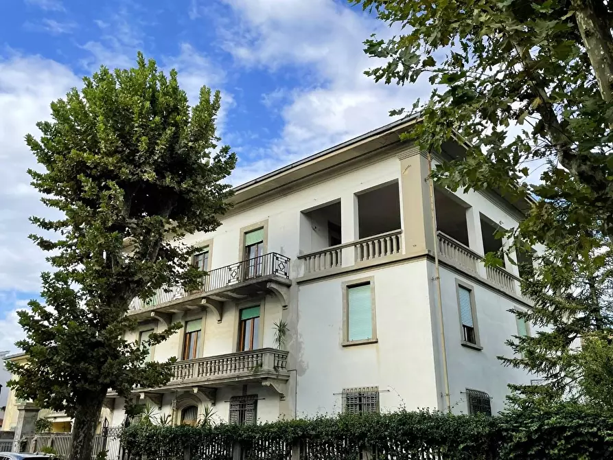 Immagine 22 di Palazzo in vendita  a San Miniato