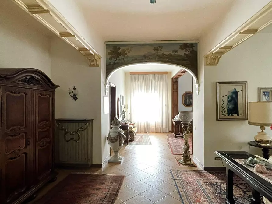 Immagine 14 di Palazzo in vendita  a San Miniato