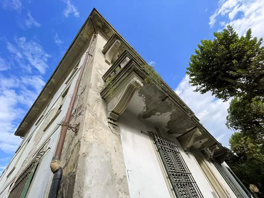 Immagine 20 di Palazzo in vendita  a San Miniato