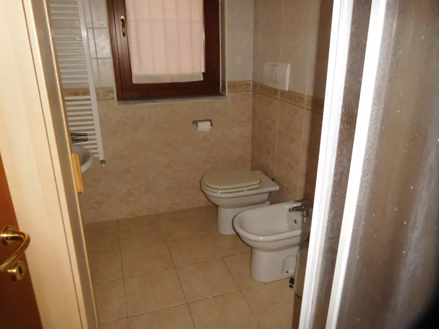 Immagine 10 di Appartamento in vendita  a Pisa