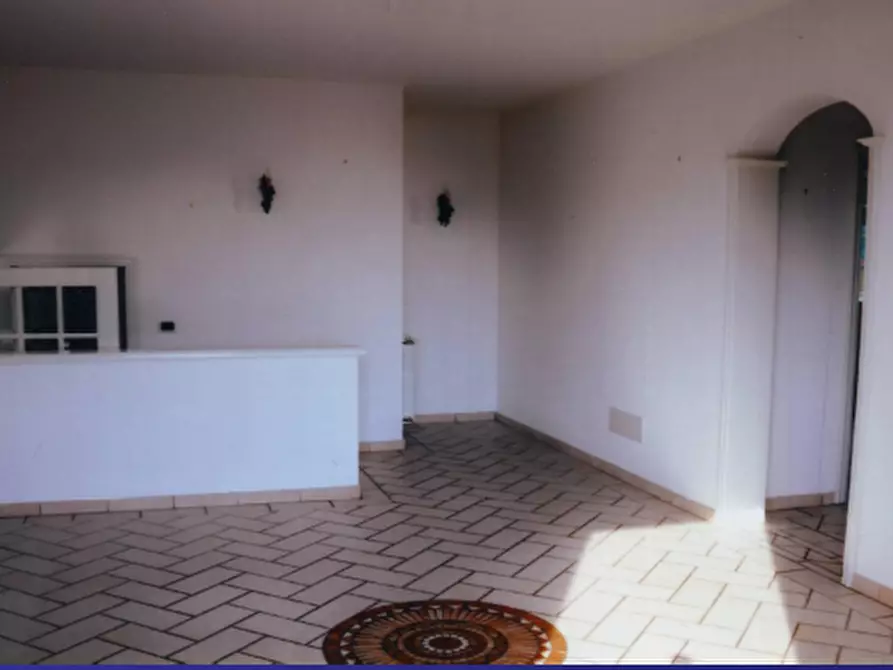 Immagine 6 di Villa in vendita  a Camaiore