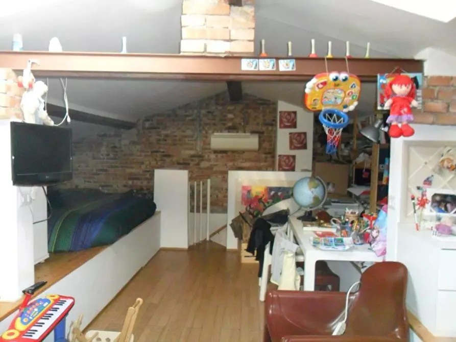 Immagine 11 di Appartamento in vendita  a Empoli