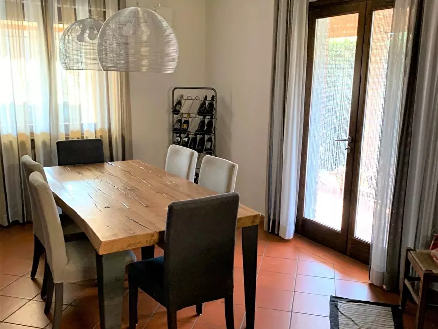 Immagine 10 di Casa bifamiliare in vendita  a Montignoso