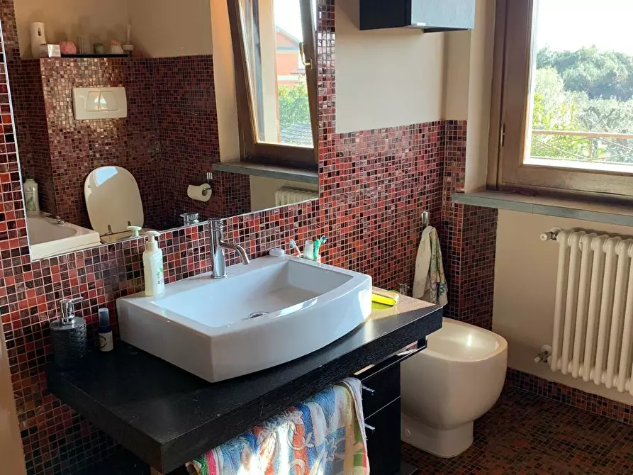 Immagine 21 di Casa bifamiliare in vendita  a Montignoso