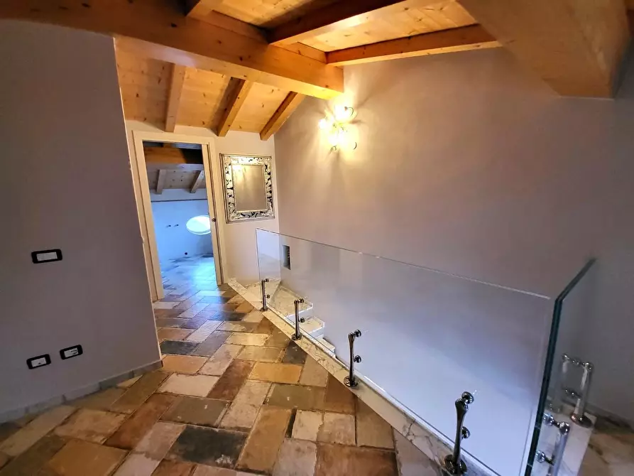 Immagine 14 di Terratetto in vendita  a Cascina