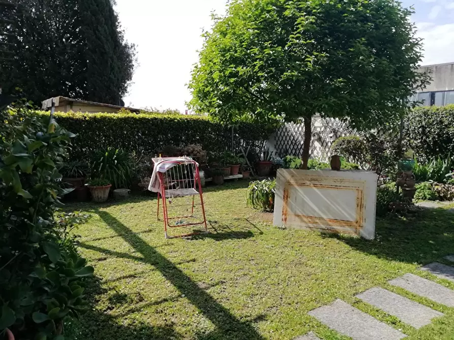 Immagine 2 di Casa indipendente in vendita  a Empoli