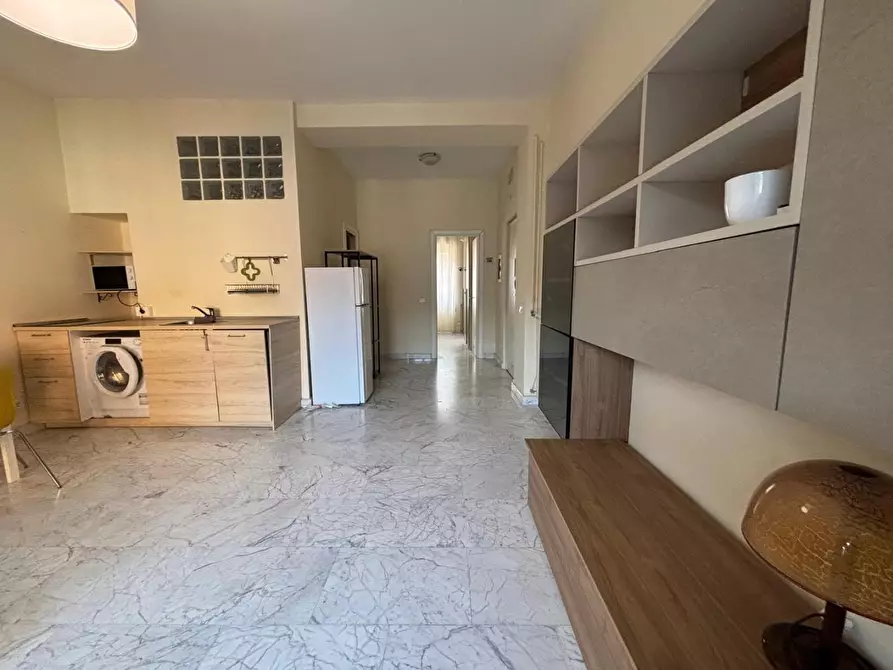 Immagine 16 di Appartamento in vendita  a Carrara