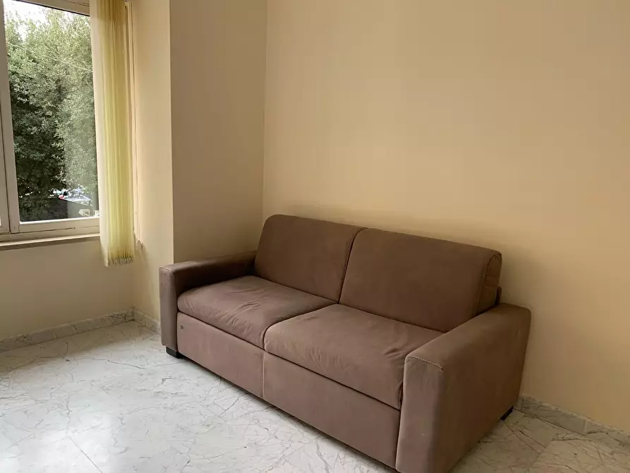 Immagine 5 di Appartamento in vendita  a Carrara