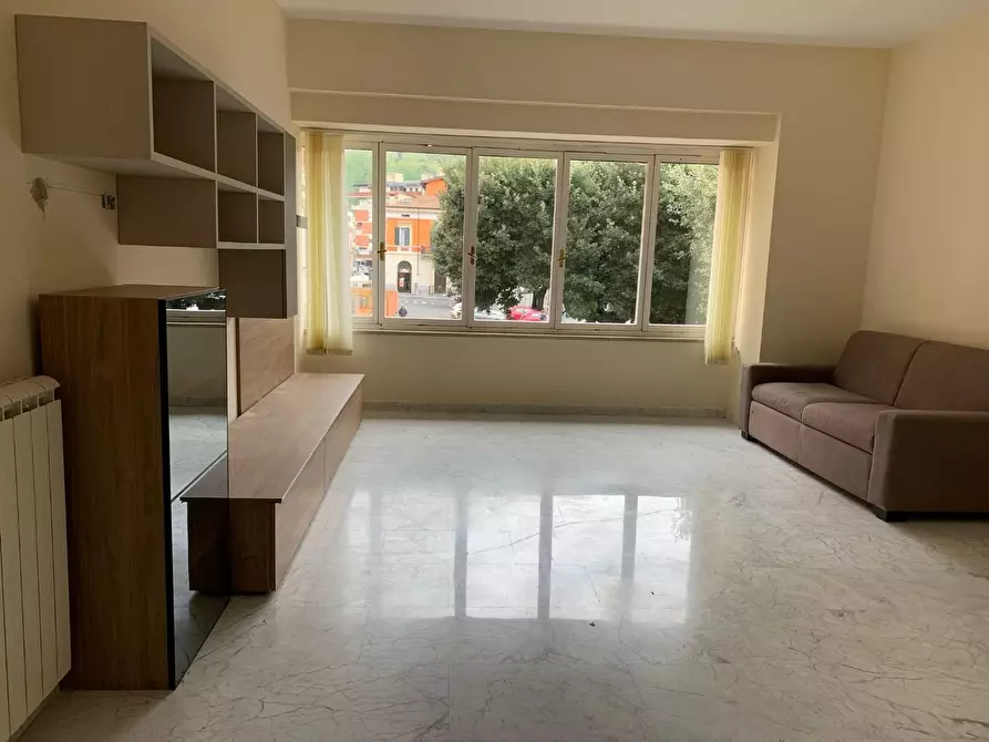 Immagine 4 di Appartamento in vendita  a Carrara