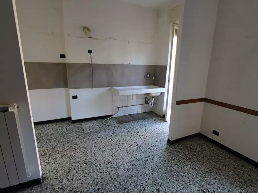 Immagine 15 di Appartamento in vendita  a La Spezia