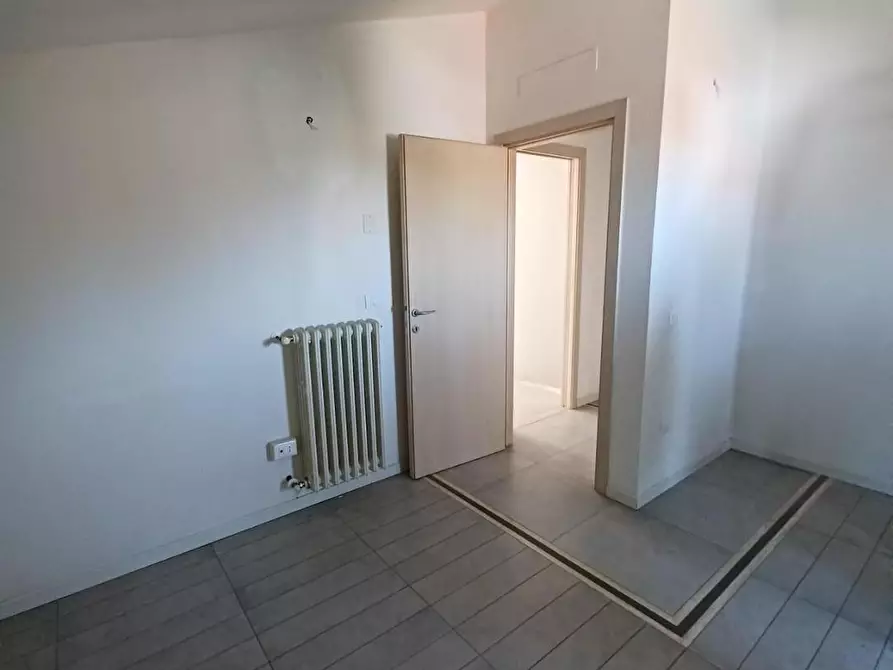 Immagine 13 di Appartamento in vendita  a Vinci