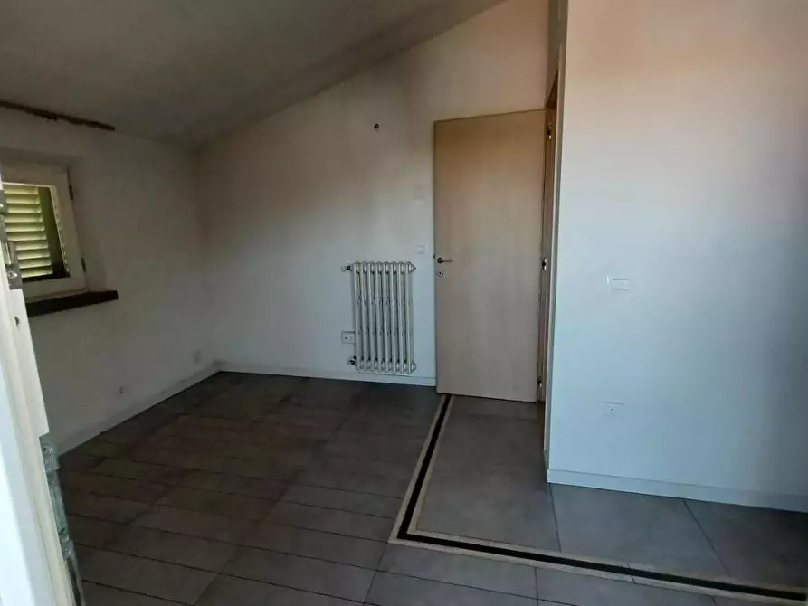 Immagine 17 di Appartamento in vendita  a Vinci