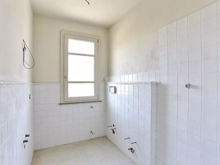 Immagine 4 di Appartamento in vendita  a Rosignano Marittimo