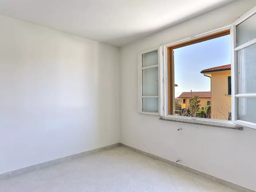 Immagine 3 di Appartamento in vendita  a Rosignano Marittimo