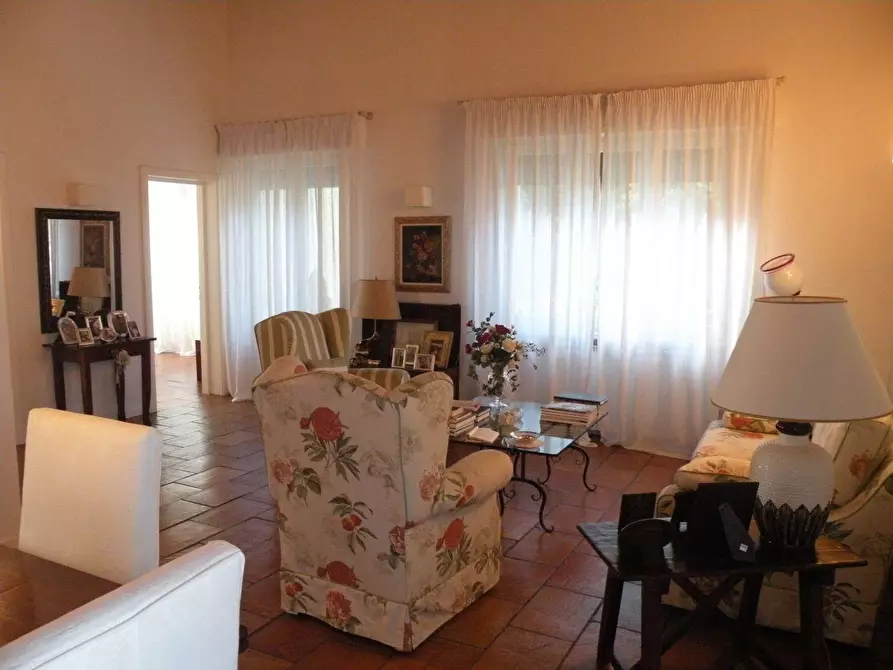 Immagine 10 di Casa bifamiliare in vendita  a Massa