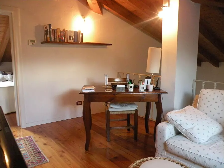 Immagine 15 di Casa bifamiliare in vendita  a Massa