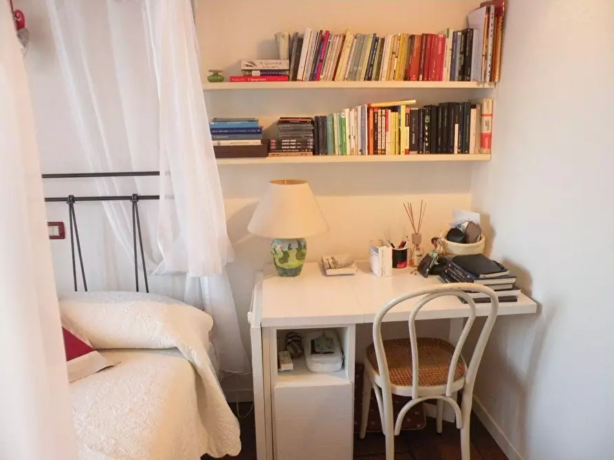 Immagine 26 di Casa bifamiliare in vendita  a Massa