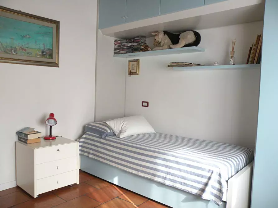 Immagine 21 di Casa bifamiliare in vendita  a Massa