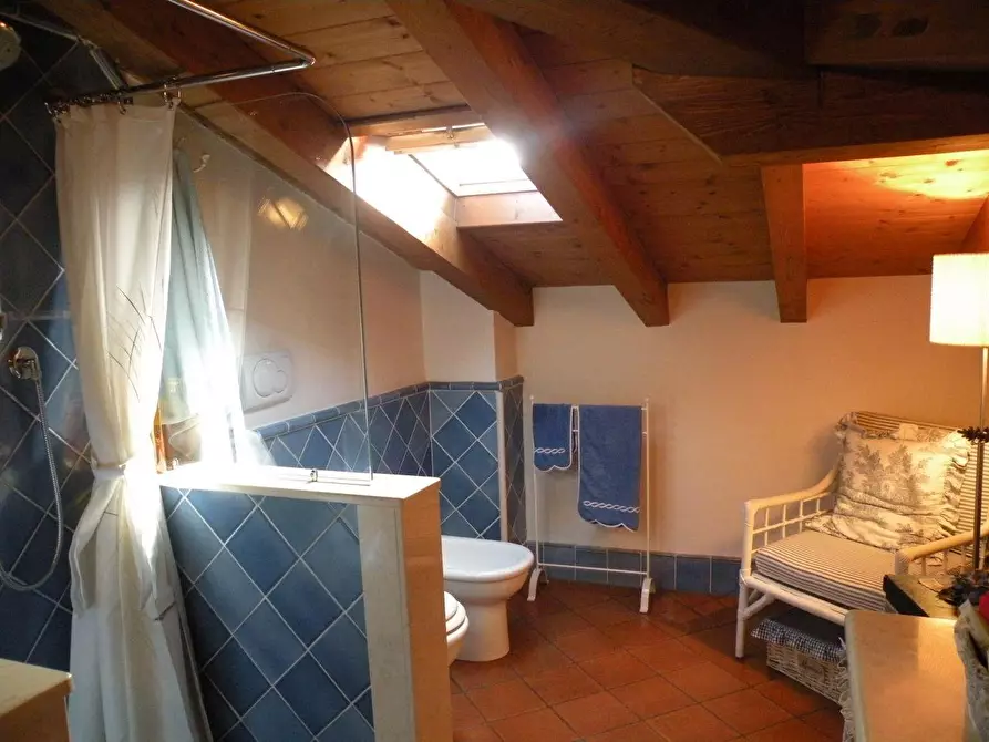 Immagine 18 di Casa bifamiliare in vendita  a Massa