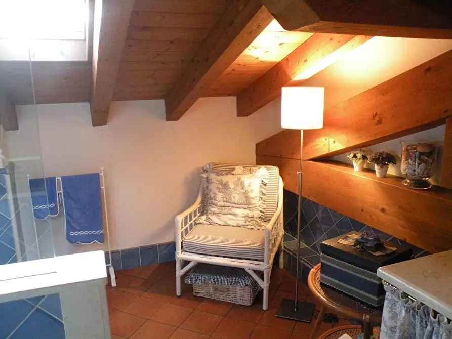 Immagine 20 di Casa bifamiliare in vendita  a Massa