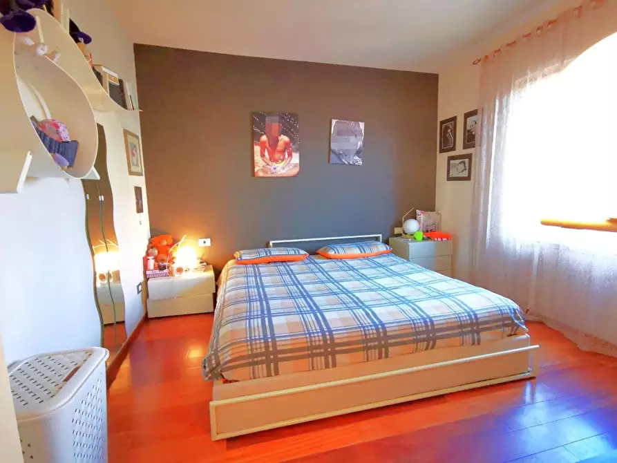 Immagine 20 di Villa in vendita  a Cascina