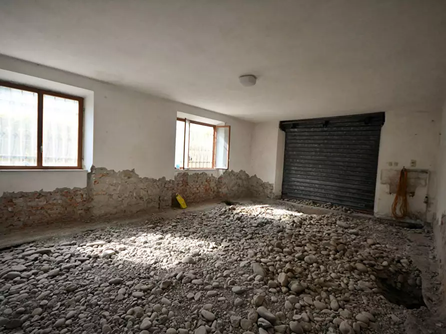 Immagine 23 di Villa in vendita  a Lucca