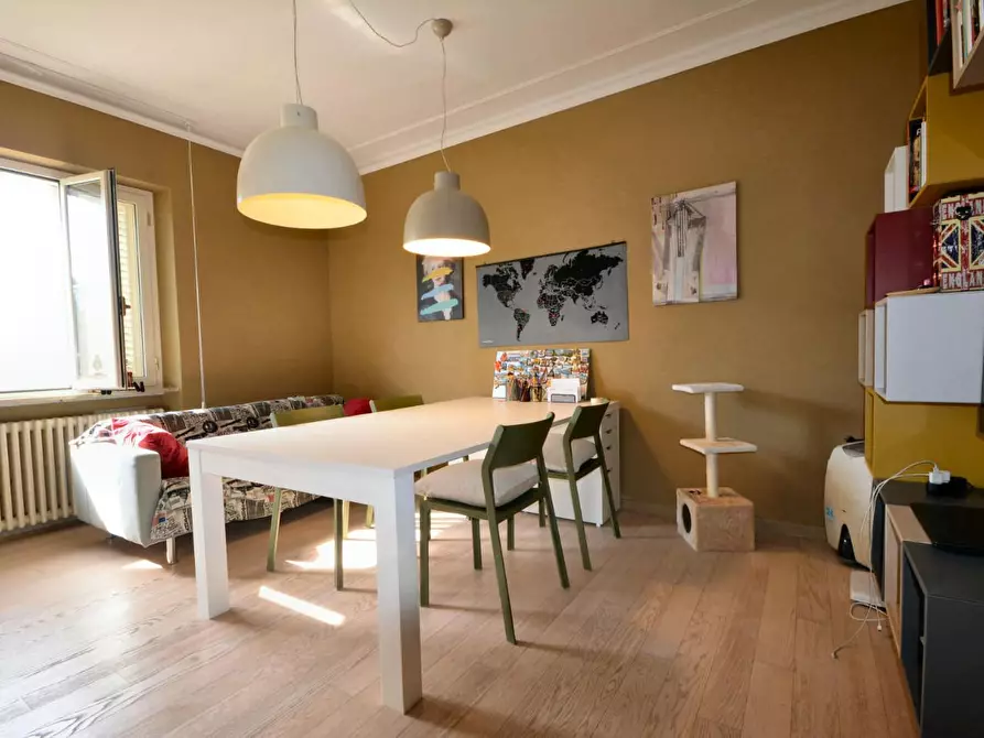 Immagine 6 di Villa in vendita  a Lucca