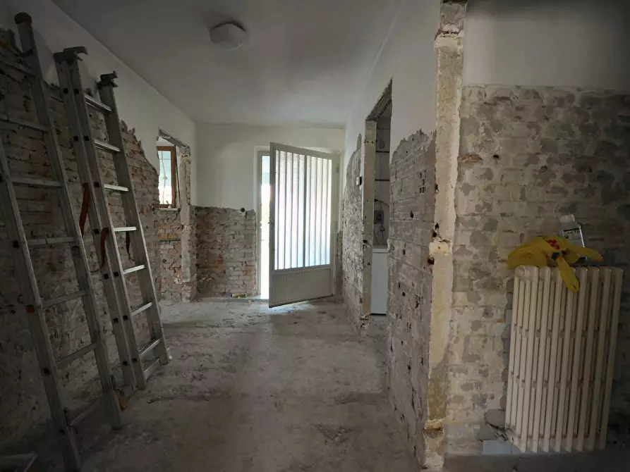 Immagine 26 di Villa in vendita  a Lucca