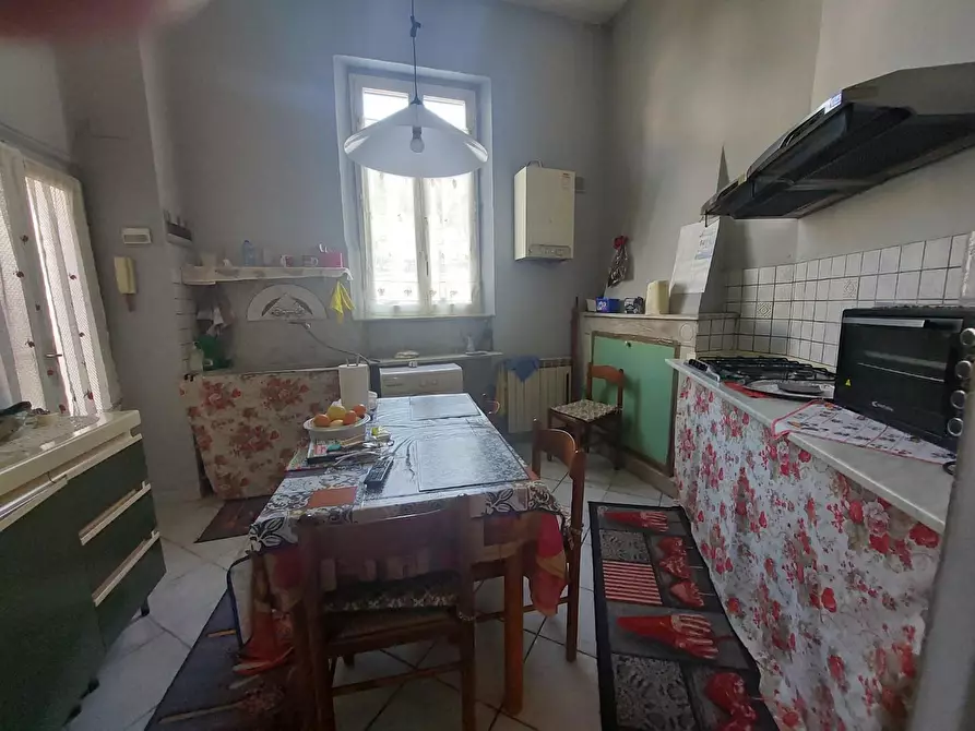 Immagine 8 di Appartamento in vendita  a Carrara