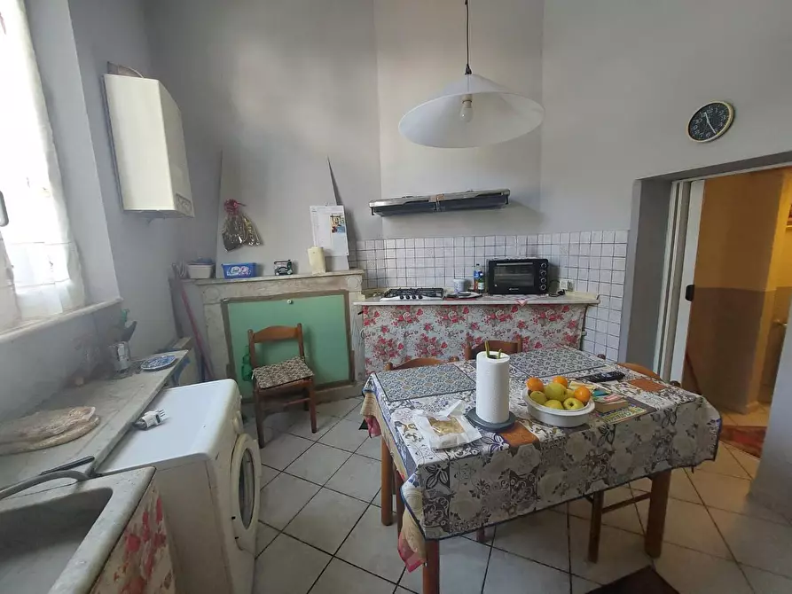 Immagine 10 di Appartamento in vendita  a Carrara