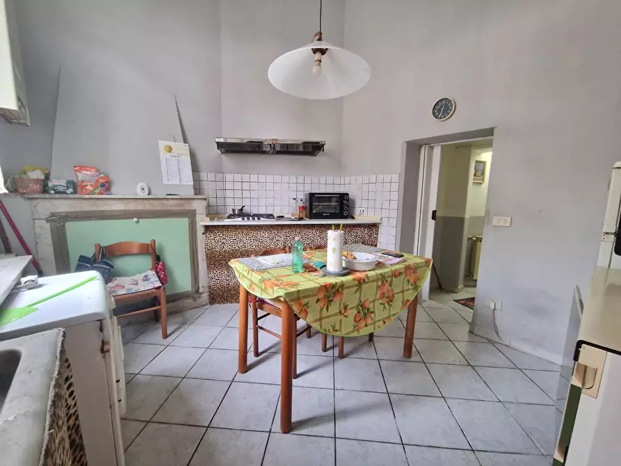 Immagine 17 di Appartamento in vendita  a Carrara