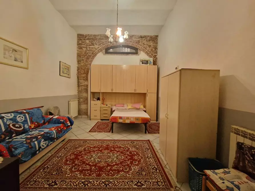 Immagine 13 di Appartamento in vendita  a Carrara