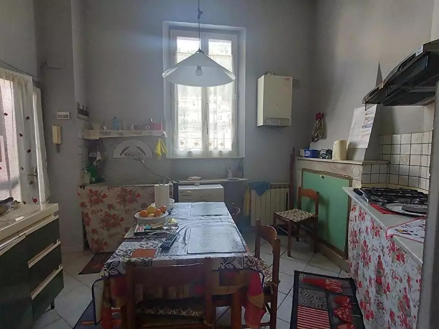 Immagine 7 di Appartamento in vendita  a Carrara