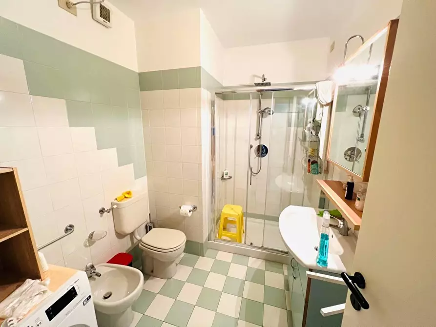 Immagine 10 di Appartamento in vendita  a Massa