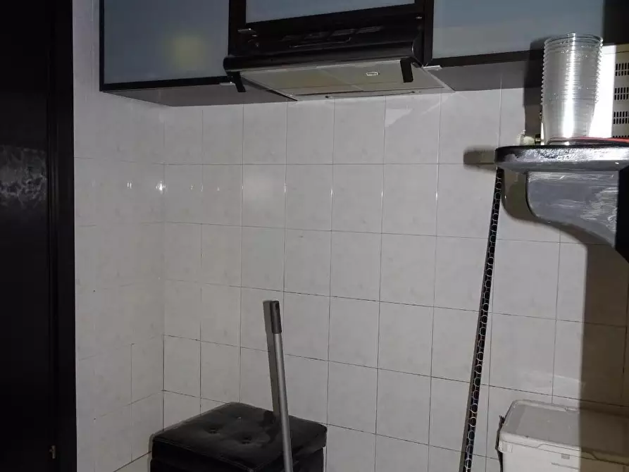 Immagine 9 di Locale commerciale in vendita  a Montopoli In Val D'arno