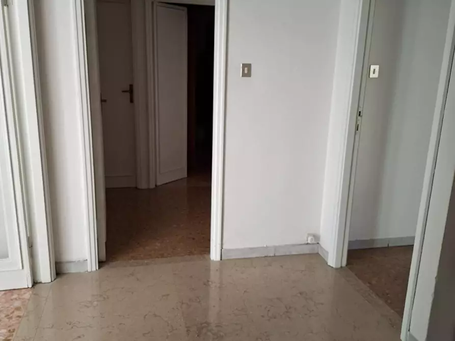 Immagine 30 di Appartamento in affitto  a Pisa