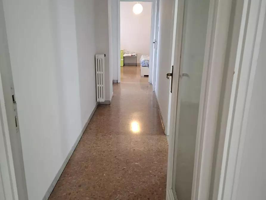 Immagine 5 di Appartamento in affitto  a Pisa