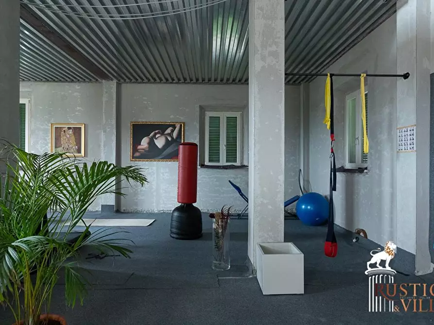 Immagine 32 di Villa in vendita  a Pisa