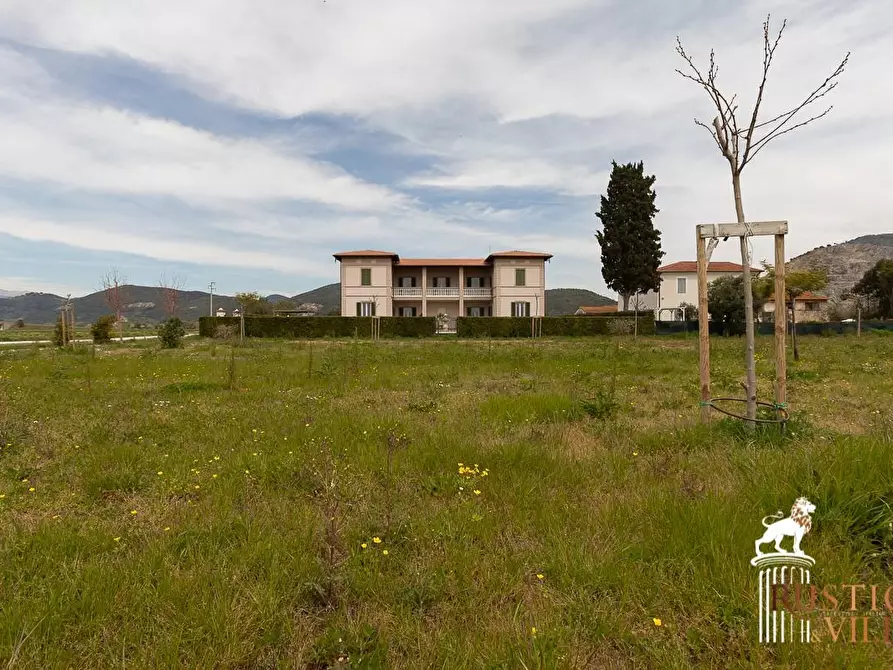 Immagine 36 di Villa in vendita  a Pisa