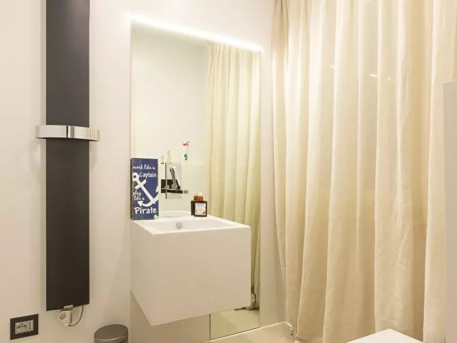 Immagine 31 di Villa in vendita  a Pisa