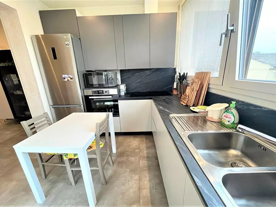 Immagine 10 di Appartamento in vendita  a Certaldo