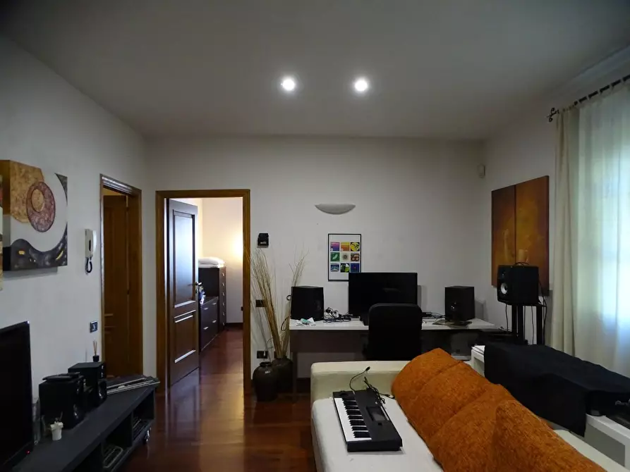 Immagine 20 di Casa indipendente in vendita  a Empoli